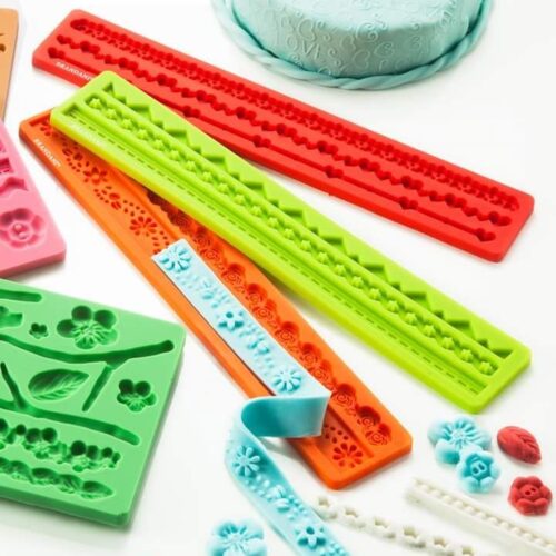 Stampo Fascia Decoro Pasta Da Zucchero Silicone Colori Assortiti Brandani Gift